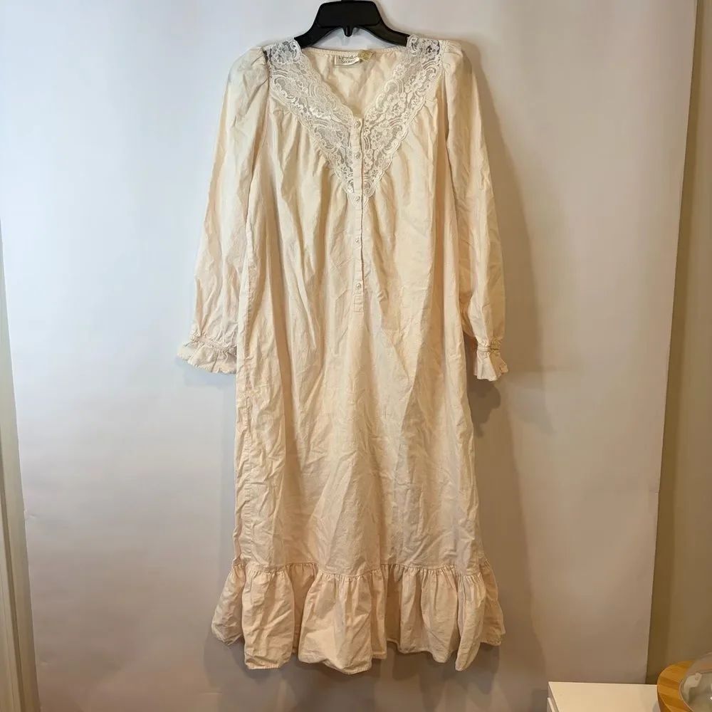 Victoria's Secret Gold label Soft Pink Lace-Trim Vintage Cotton Nightgown Small